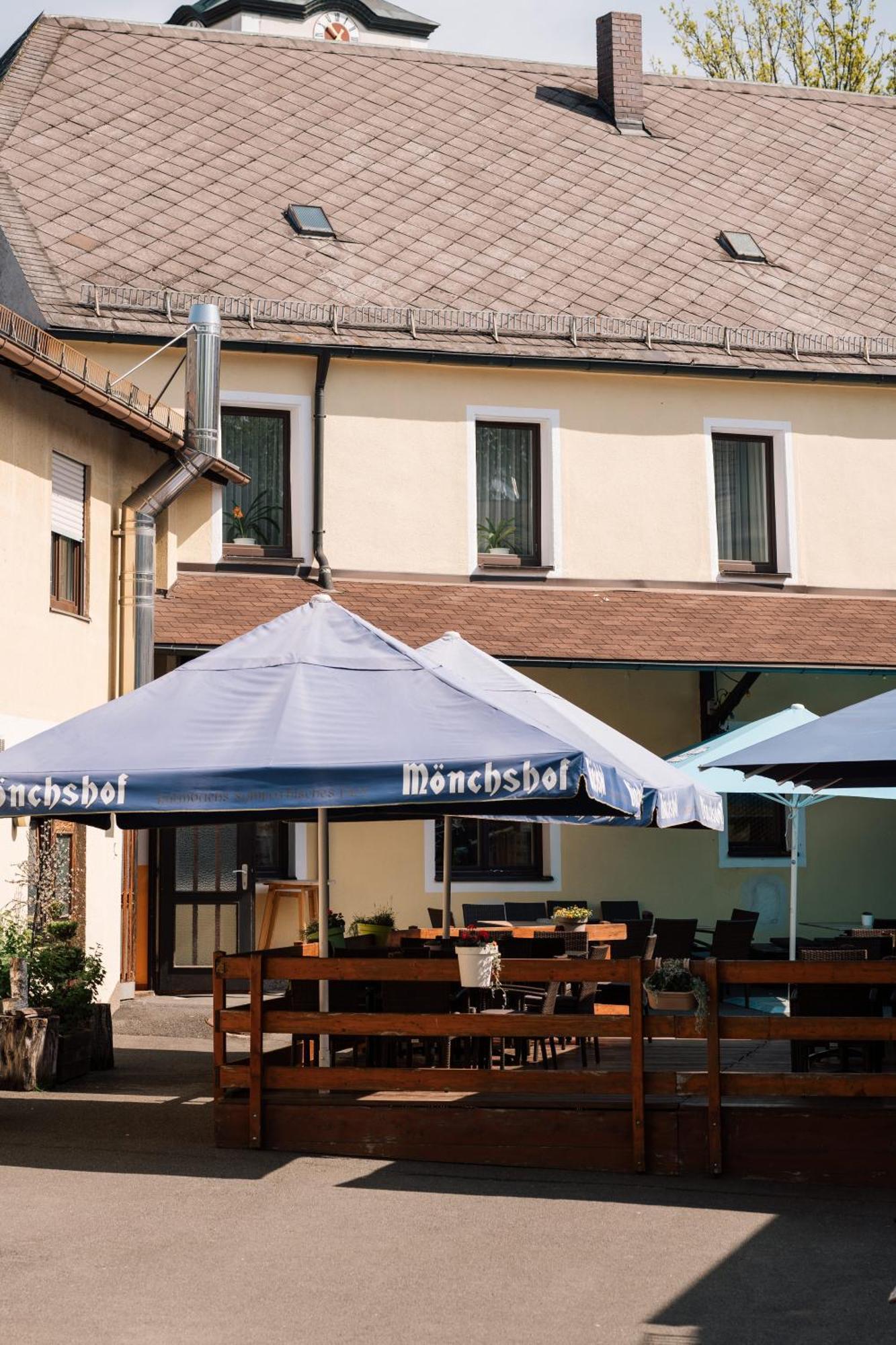 Hotel Weisses Ross Konnersreuth Exterior foto